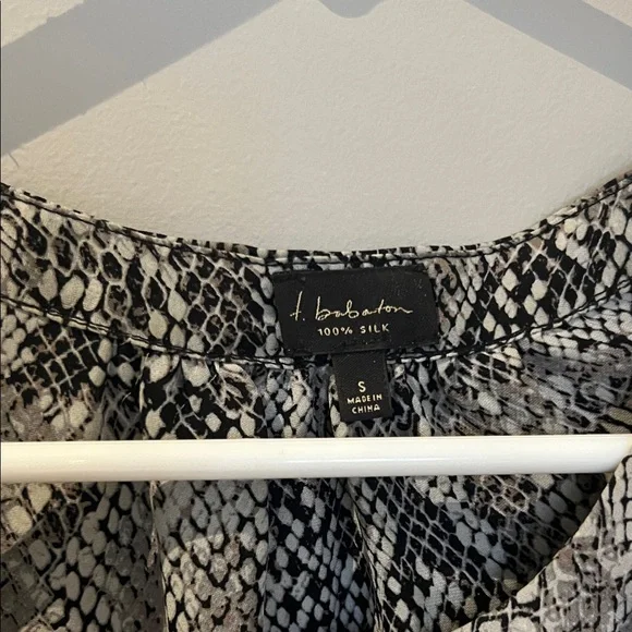 Snake Patterned Blouse - Picture 2 of 5